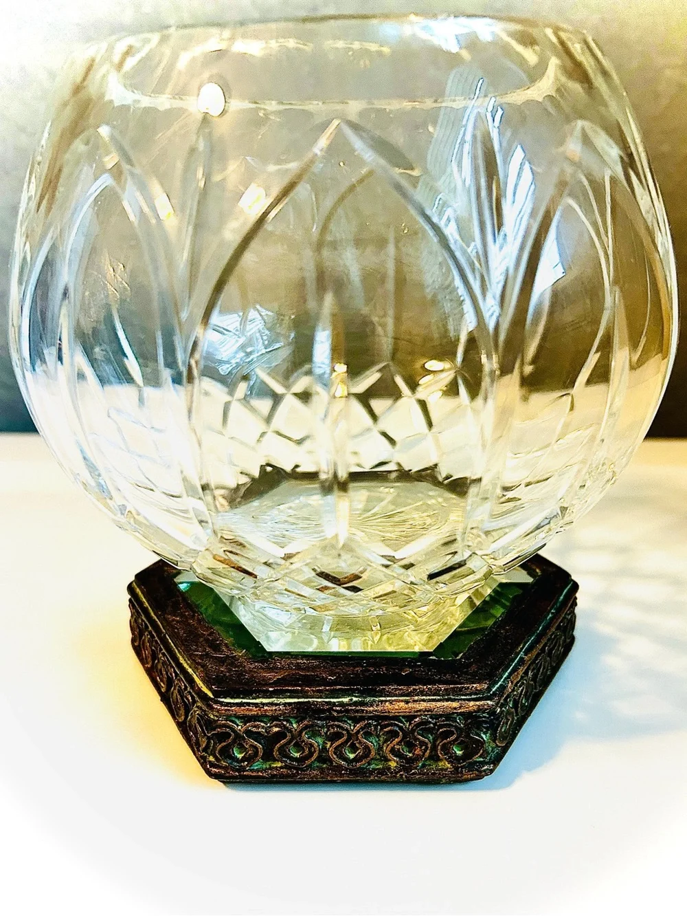 ALEXANDRA’S ACCENTS Gilt Hexagonal Mirror Display Pedestal Candle Holder 5” NWT